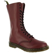 Dr Martens Triumph 1914 Boot - Compare Prices